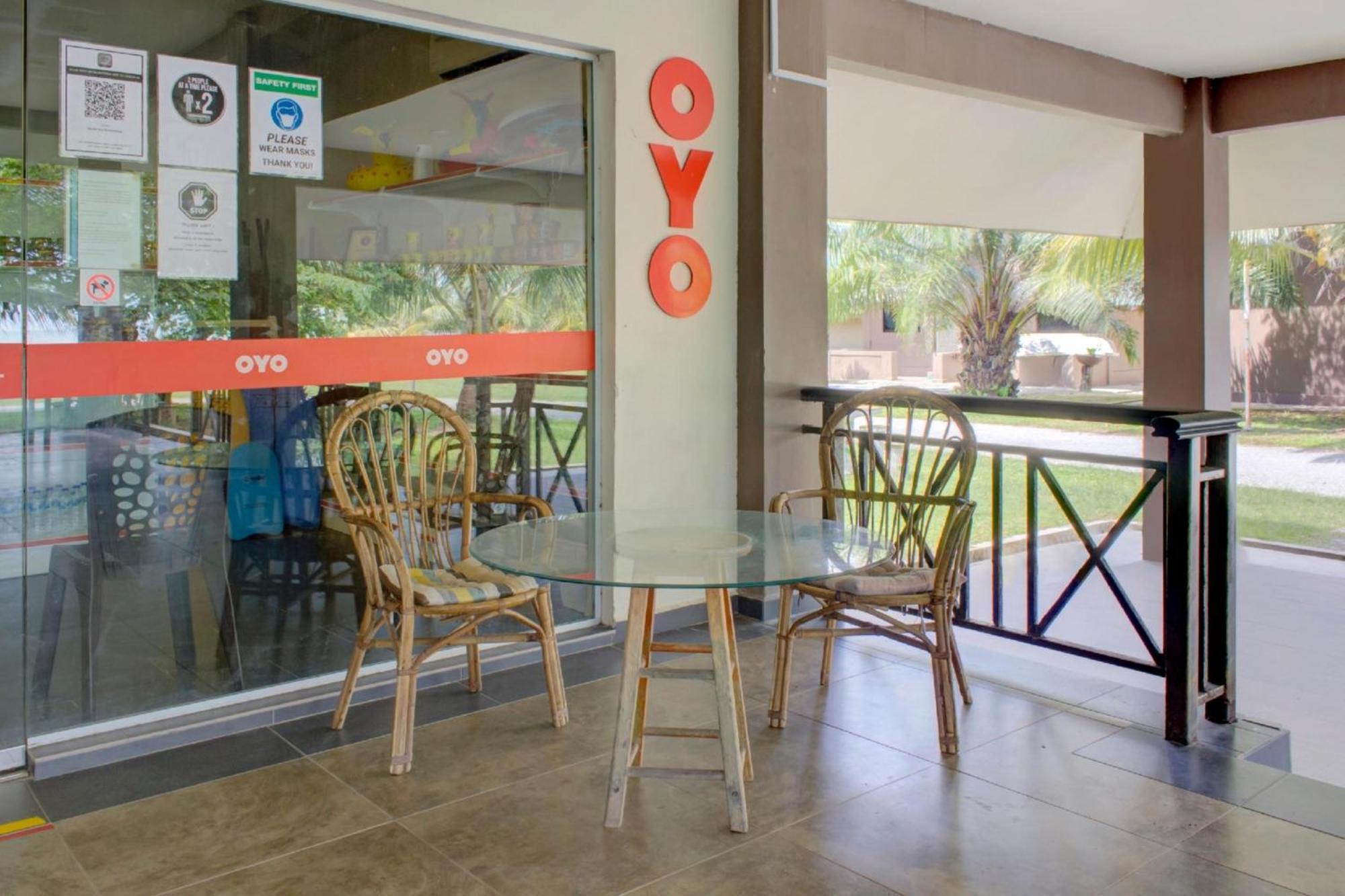 Super Oyo 89896 Sedili Inn Resort Kota Tinggi Bagian luar foto